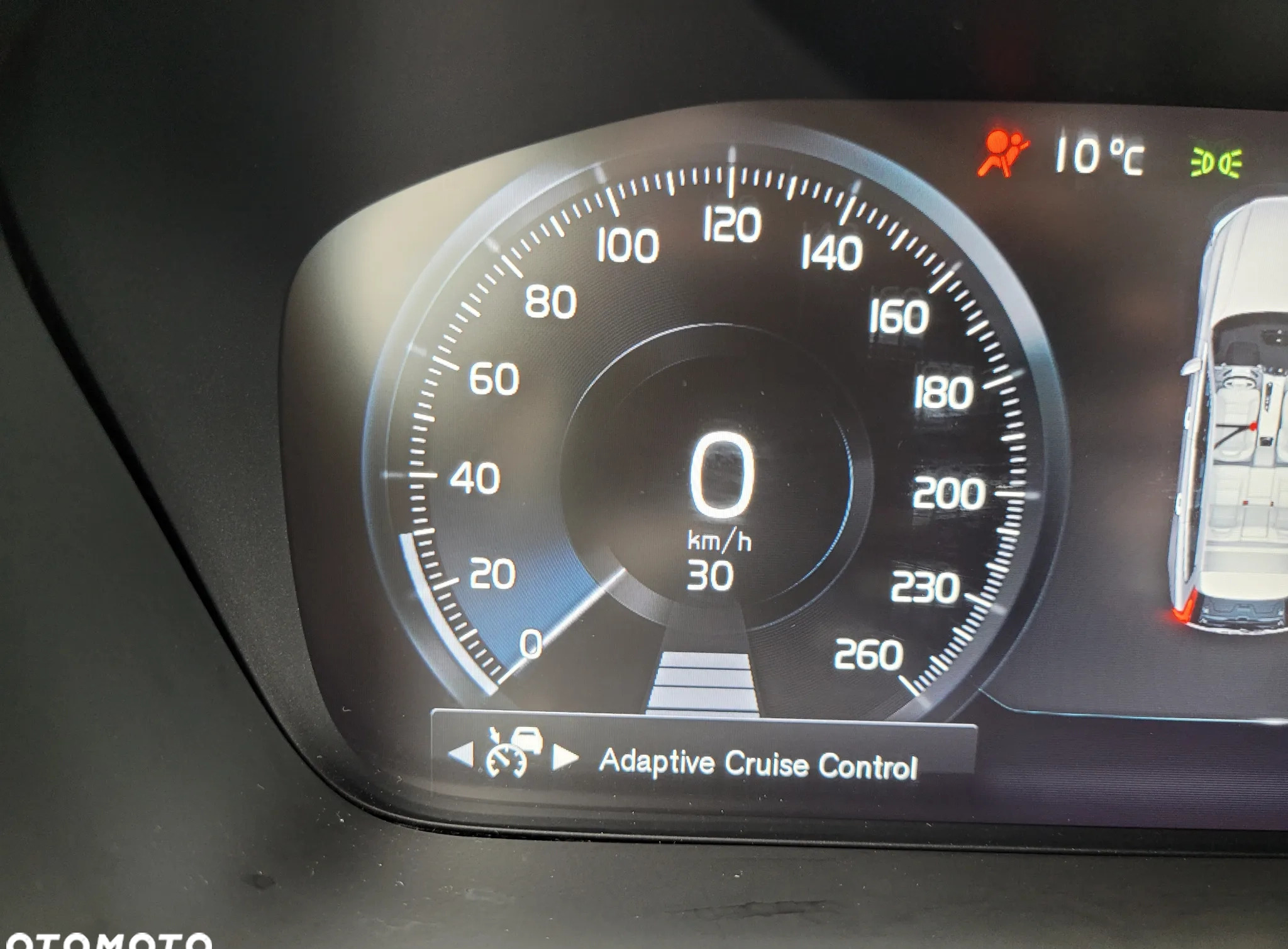 Volvo V90 Cross Country cena 129900 przebieg: 182000, rok produkcji 2020 z Zdzieszowice małe 704